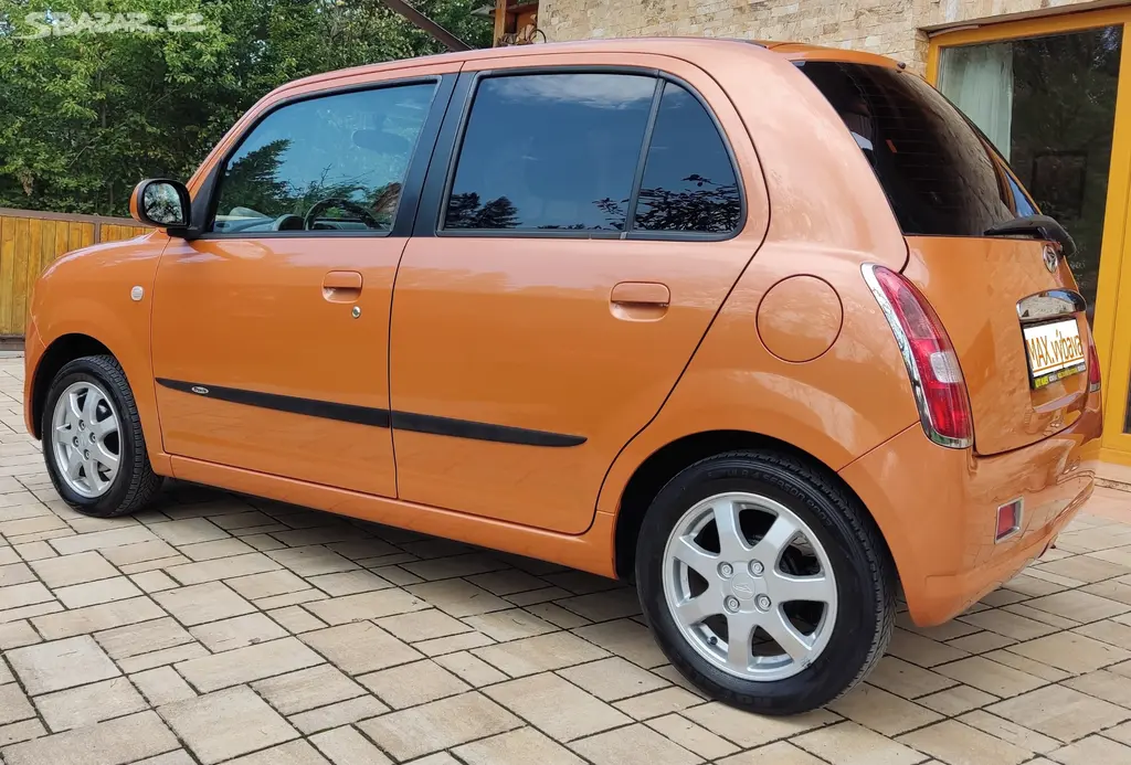 Daihatsu Trevis 1,0 benzín - fotka 2
