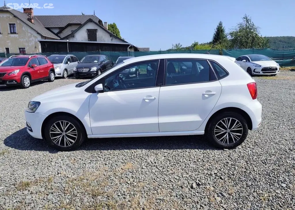 Volkswagen Polo 1.2 TSI Navi, Klima benzín - fotka 2