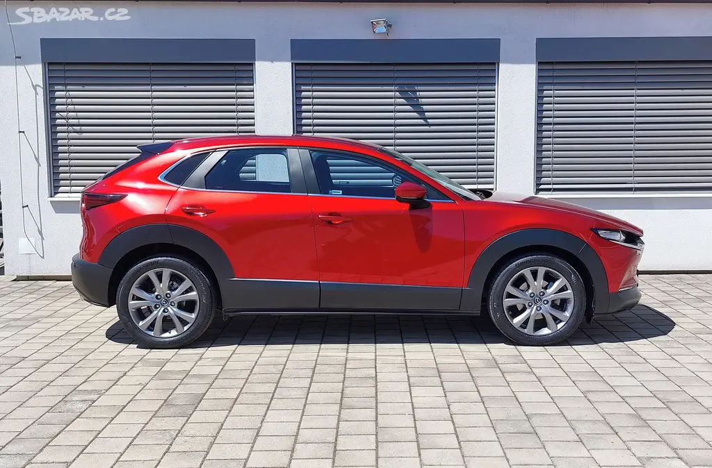 Mazda CX-30, 2.0 e-Skyactiv G, 90 kW - fotka 4