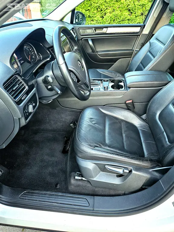 VOLKSWAGEN TOUAREG 3.0TDI, NOVÉ ROZVODY, TOP STAV! - fotka 5
