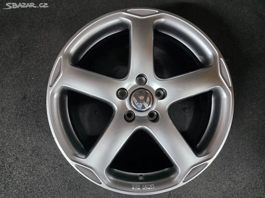 VW Golf  Alu kolo 18  Karthoum VO 064 1Ks Originál