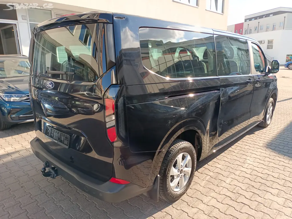 Ford Tourneo Custom 2.0 EcoBlue 100kW / 9-míst - fotka 6