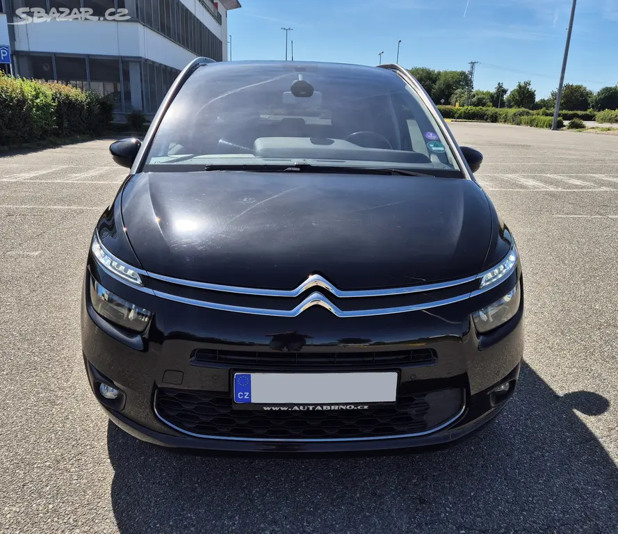 Citroën Grand C4 Picasso, 1.6 115KW LED KEYLESS GO 7MÍST - fotka 2