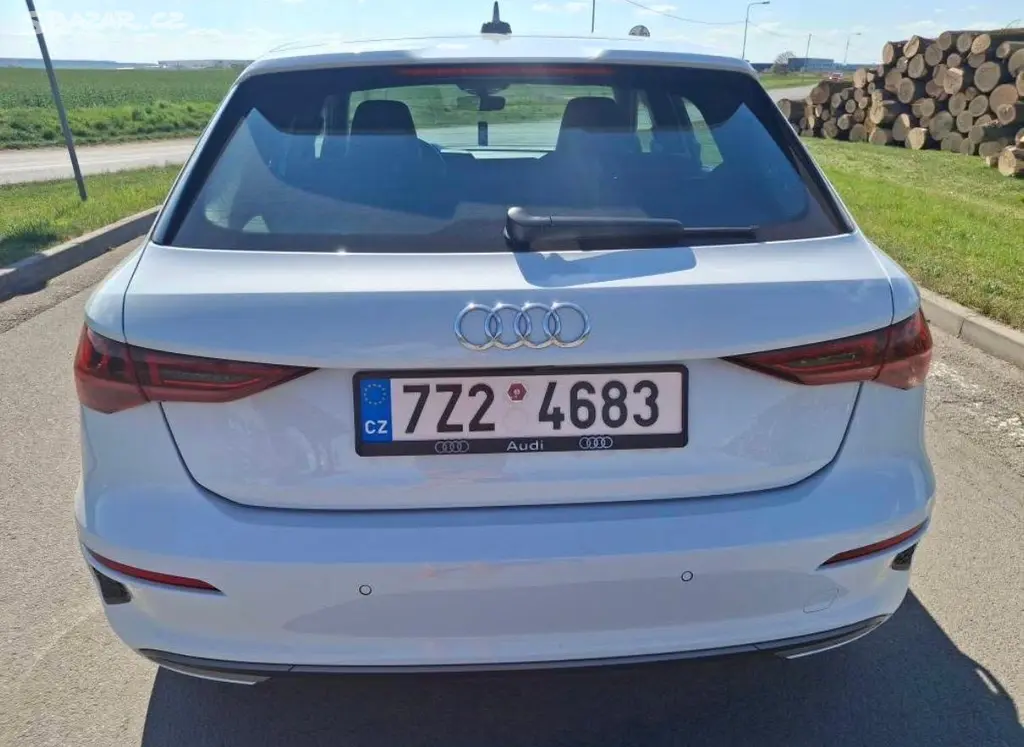 Audi A3 SPORTBACK, 2020 81kw 1.0 TFSI KLIMA S-LINE - fotka 6