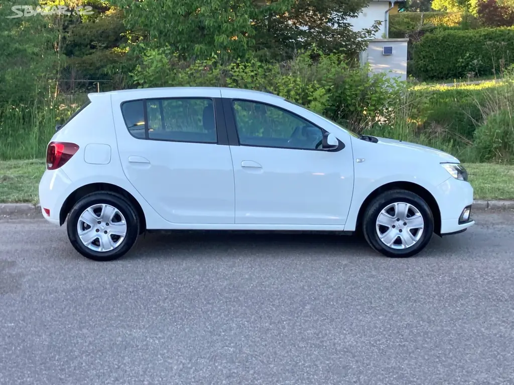 Dacia Sandero, 0,9 TCe koup ČR, 1.m.servis.k. - fotka 2