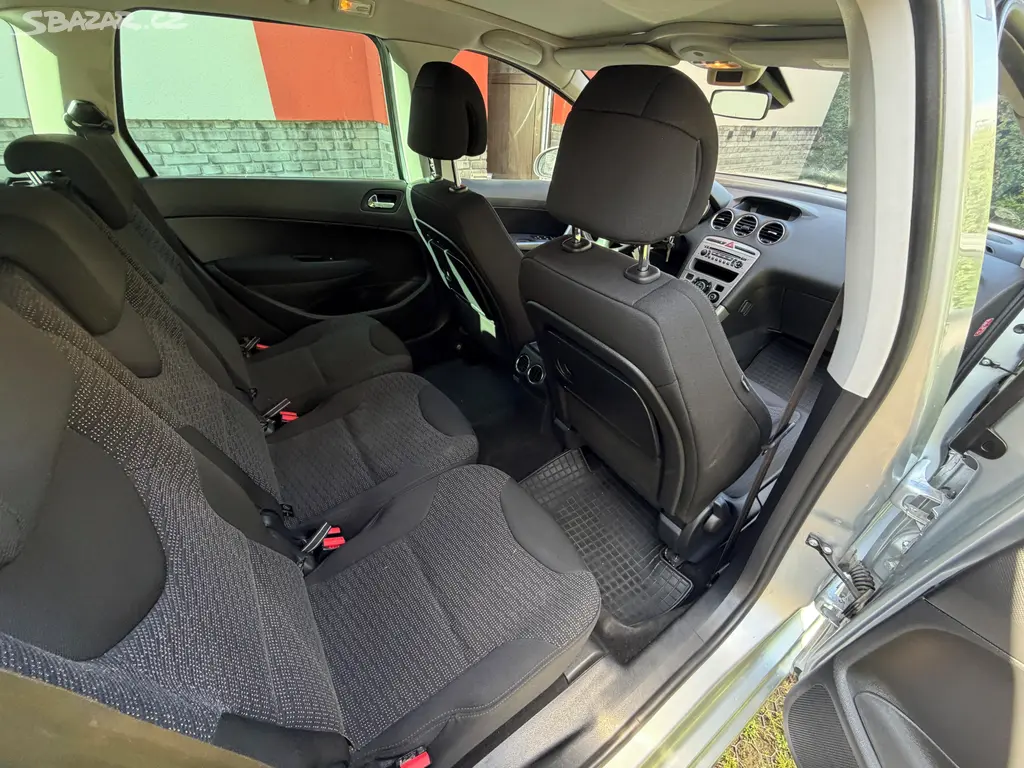 Peugeot 308SW 1.6 benzin - fotka 6