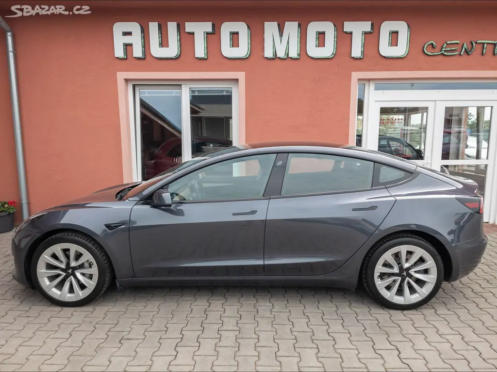 Tesla Model 3, Long Range Dual Motor 366kW SO - fotka 2