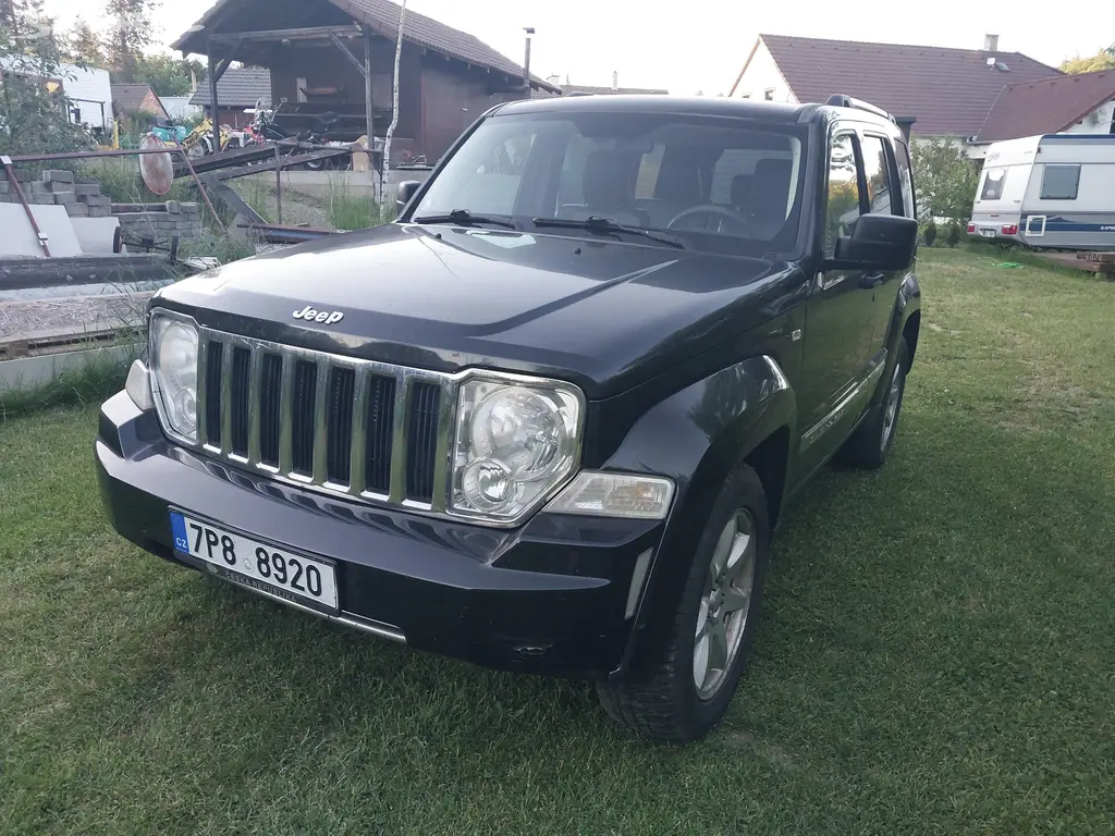JEEP CHEROKEE 2,8 CRD - fotka 2