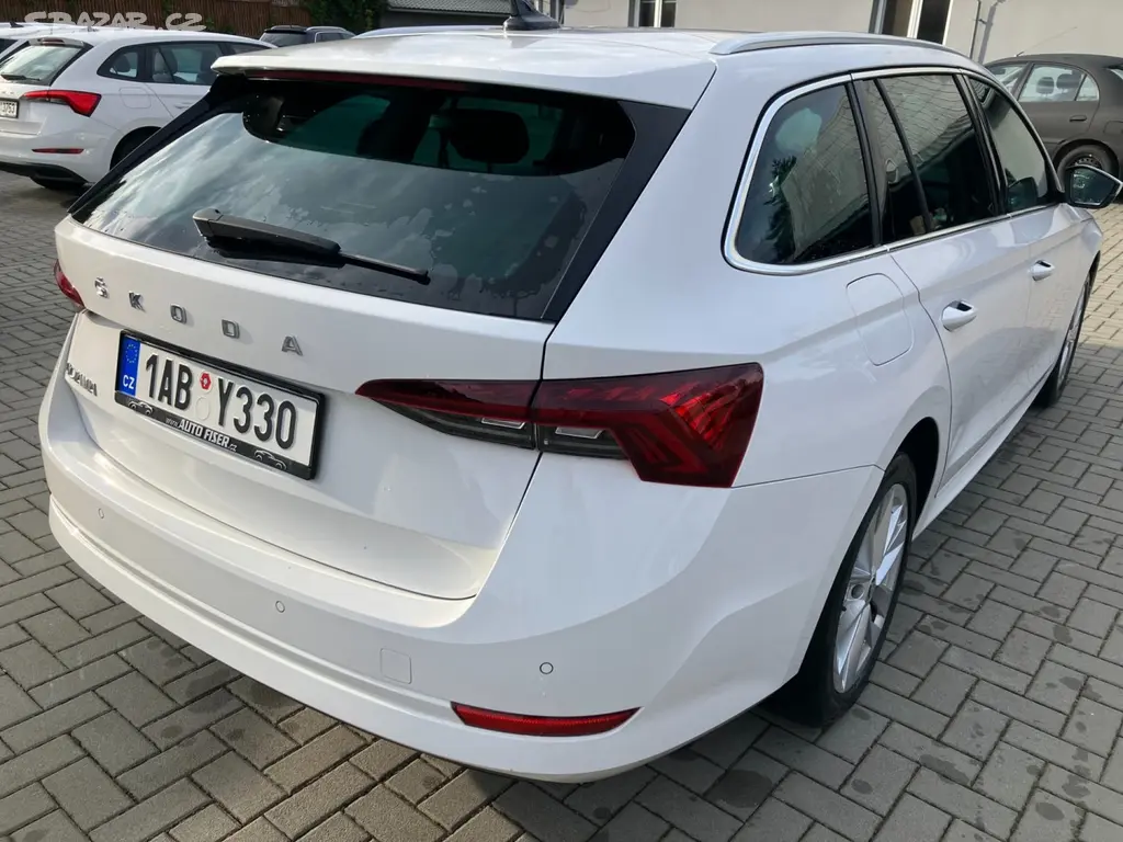 Škoda Octavia, 2.0TDI STYLE NEHAVAROVANÉ - fotka 5
