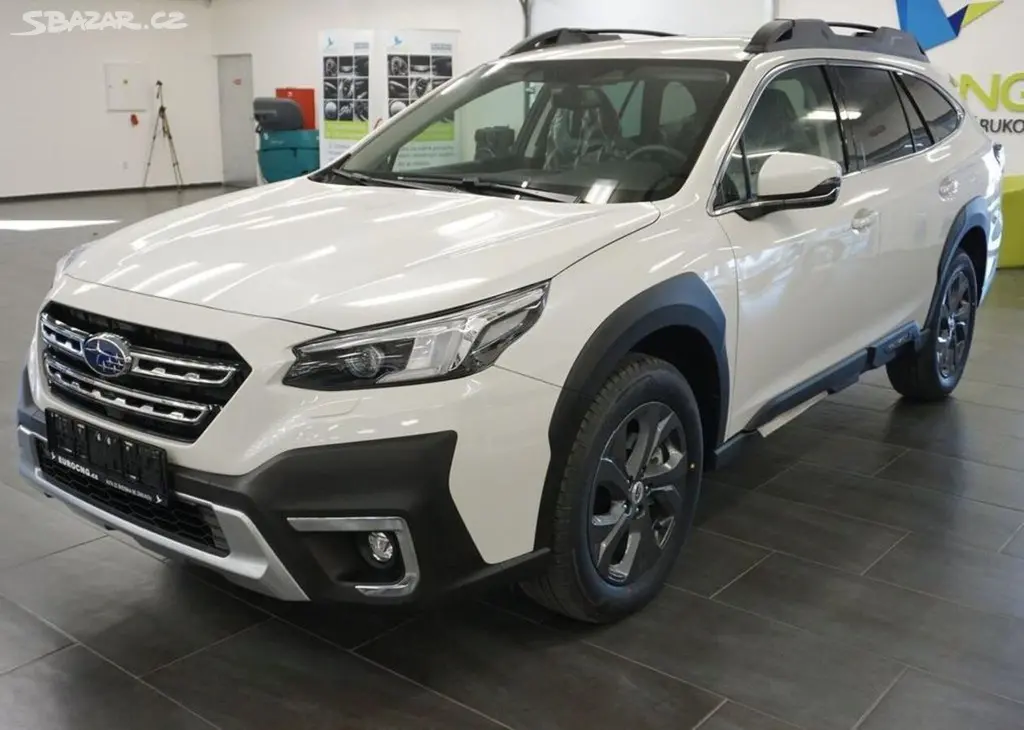 Subaru Outback 2.5 ACTIVE 2025 nové auto | Zá - fotka 2