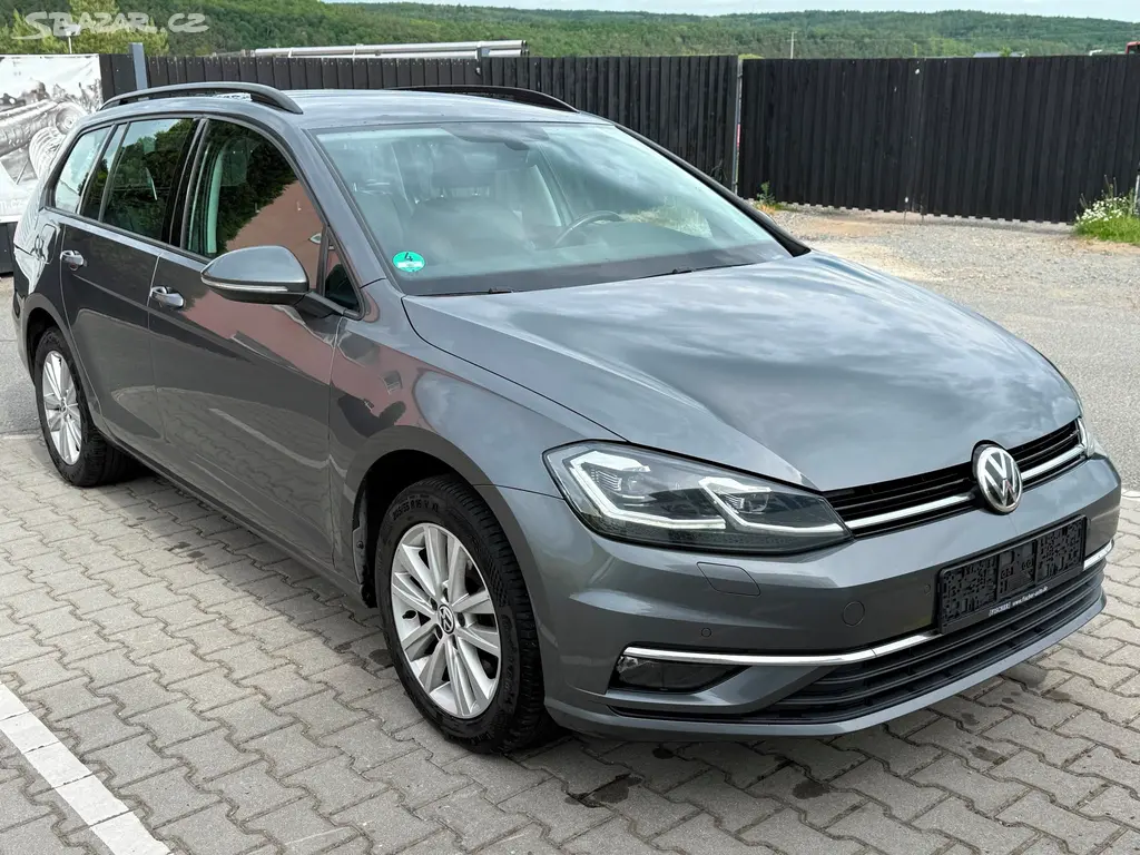 VOLKSWAGEN GOLF VII 1.6 TDI DSG 85KW XENONY WEBAST - fotka 3