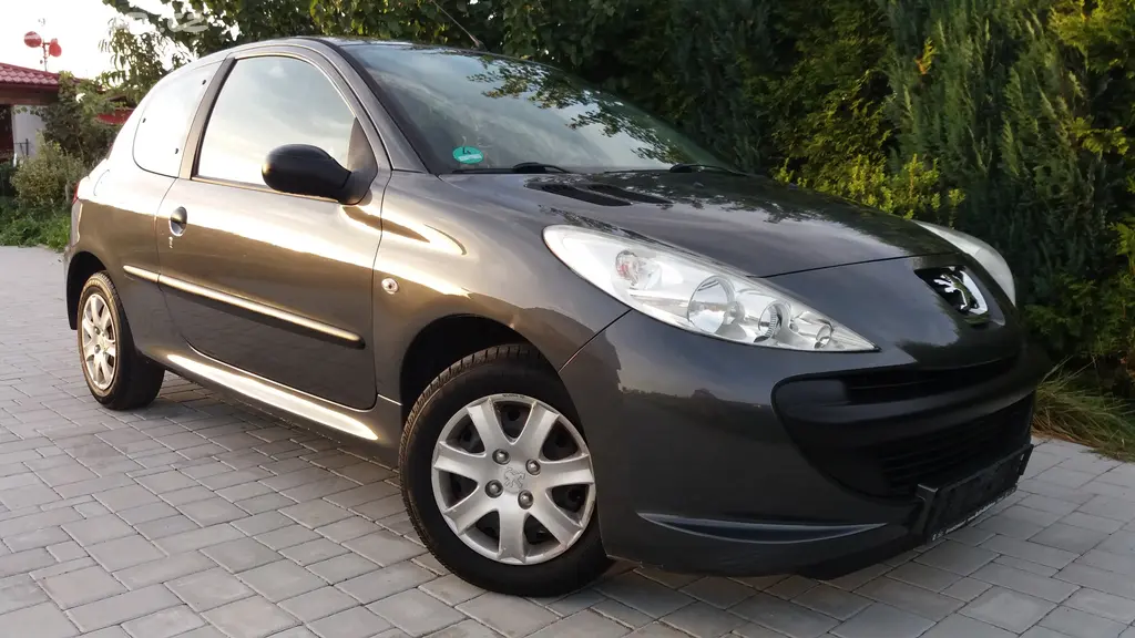 Peugeot 206+ 1.1 i KLIMA PĚKNÝ STAV!!!! - fotka 3