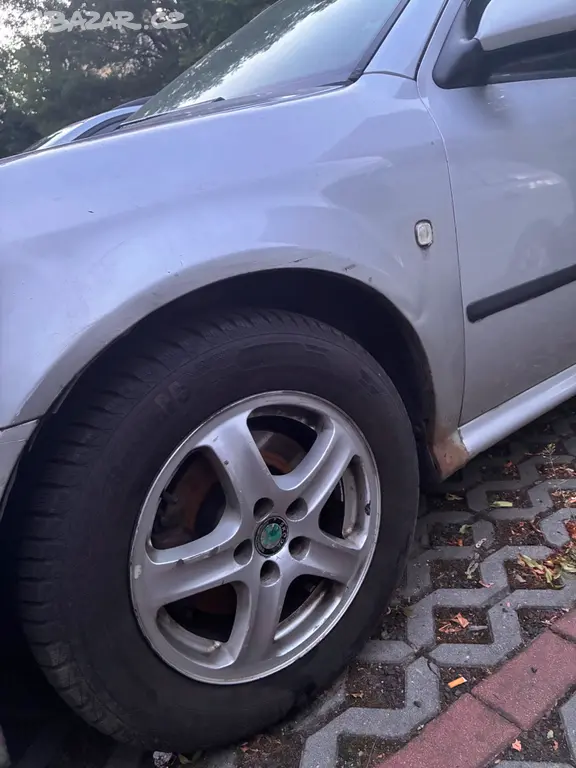 Škoda Octavia Combi 1.9 TDI 96kW Elegance - fotka 6