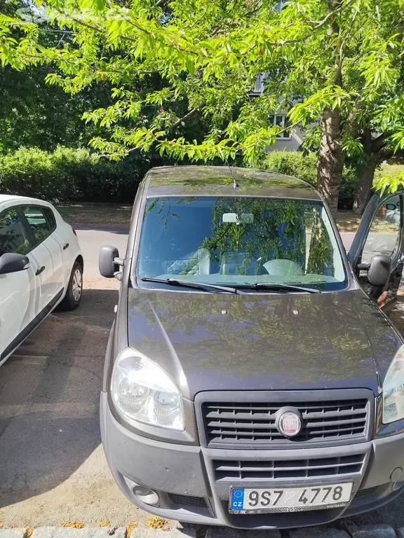 Fiat Doblo 2009-1.4-57kw