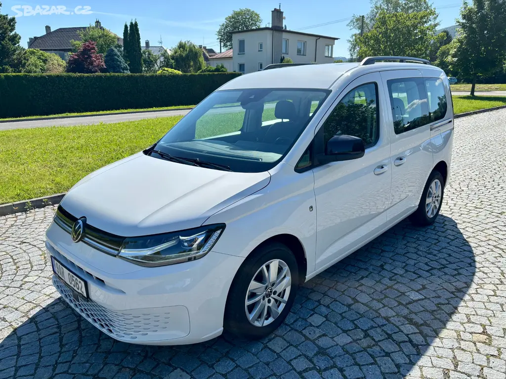 Volkswagen Caddy 2.0 TDi 75 kW Life, 1. maj., ČR
