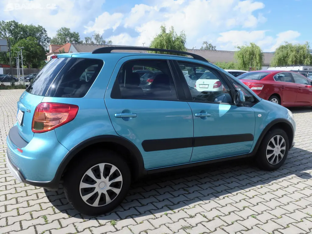Suzuki SX4 1.6 VVTi 79 kW 4x2 - fotka 4