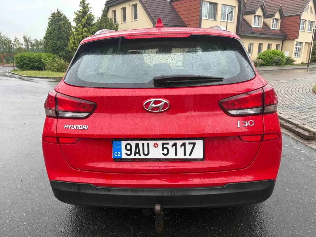Hyundai i30 1.0 T-Gdi Start Plus 88 KW ČR - fotka 3