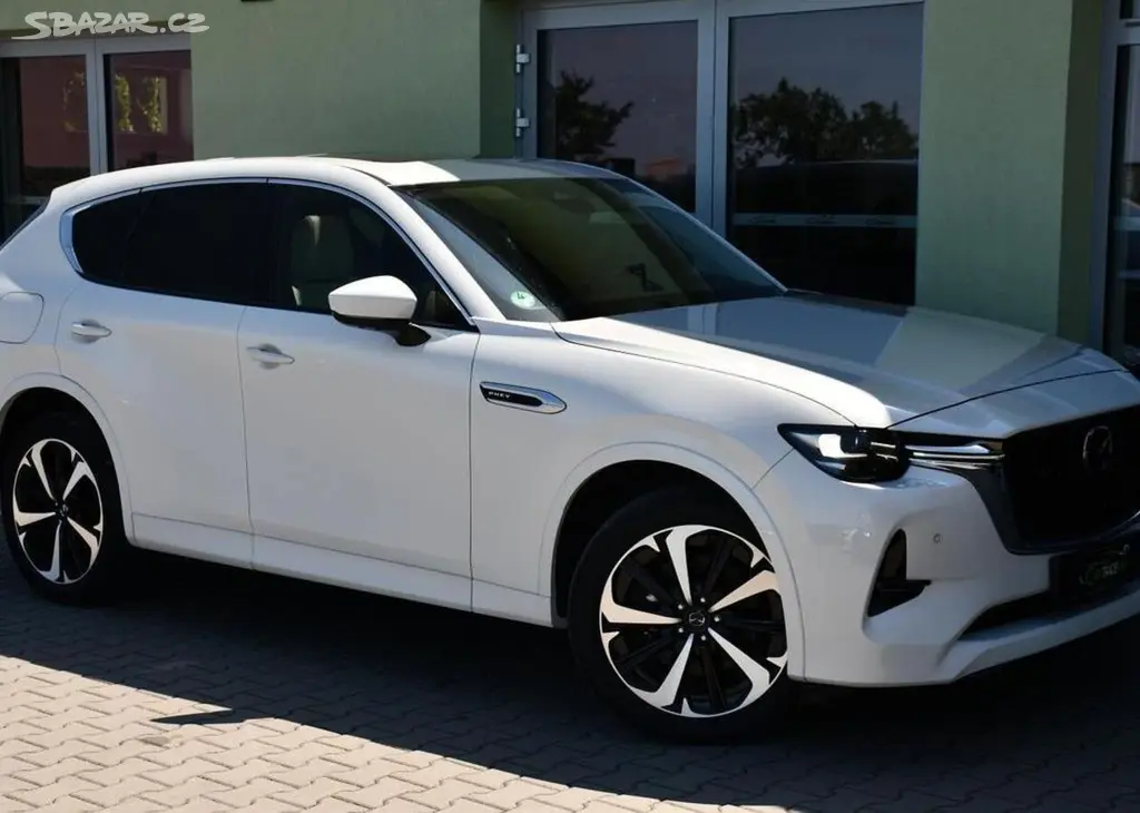 Mazda CX-60 2.5 AWD PHEV Aut. TAKUMI 141 kw - fotka 2
