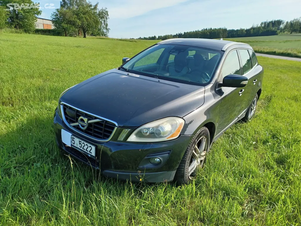 Volvo XC60 2,4 D5 NOVÉ V ČR