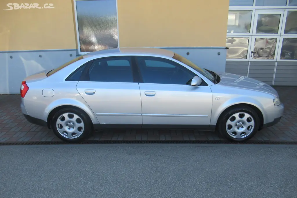 Audi A4, QUATTRO 1.9 TDi AUT. KLIMA - fotka 3
