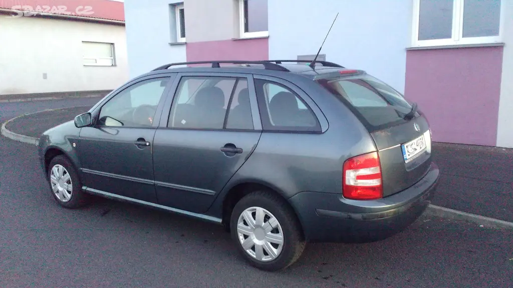 Škoda Fabia II - fotka 4