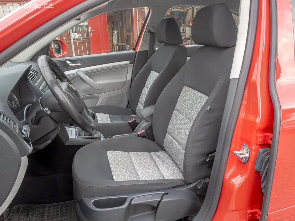 Škoda Octavia ČR 1.4TSI 90KW TAŽNÝ - fotka 6