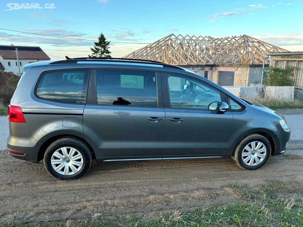 Volkswagen Sharan 2.0 TDI-prostorný vůz bez koroze - fotka 6
