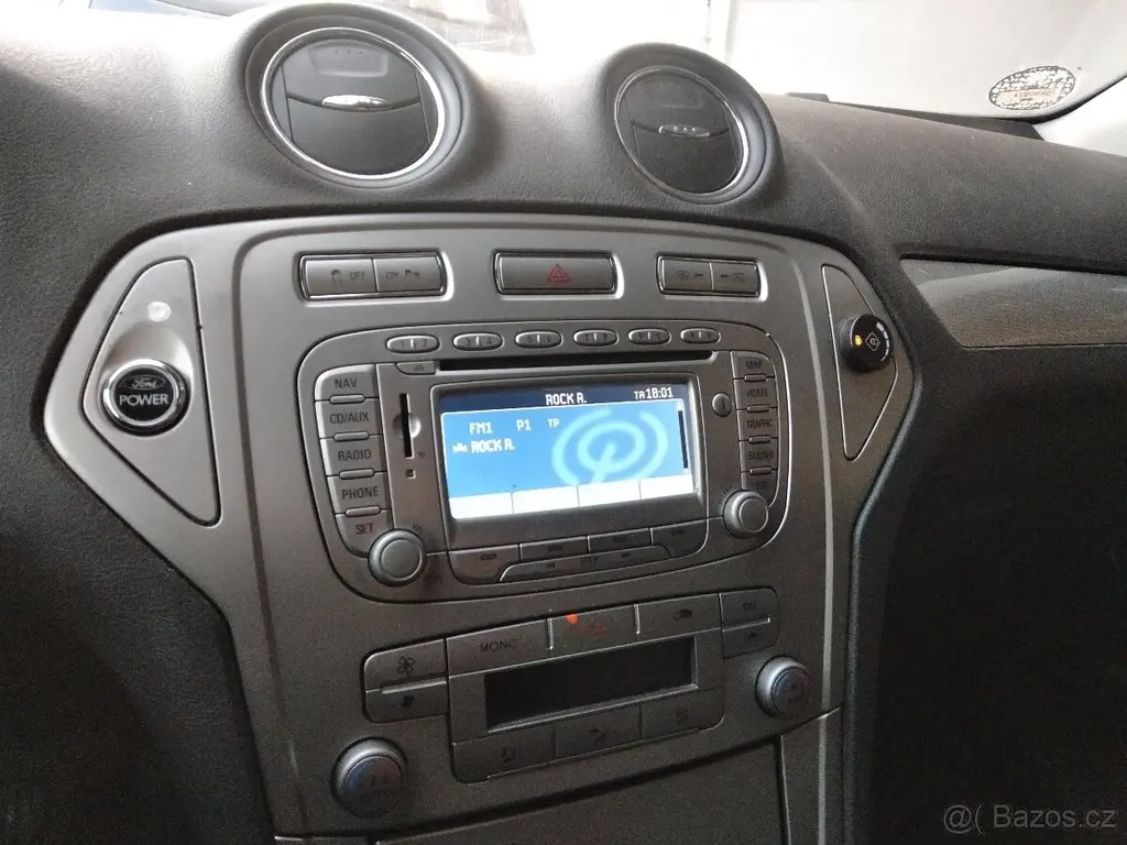 Ford Mondeo mk4 kombi benzin / lpg - fotka 4