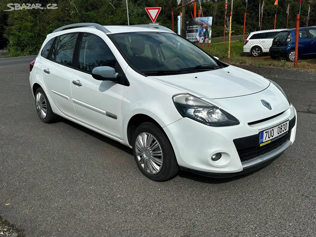 Renault Clio kombi 1.2i, r.2011, 98 800km,ČR