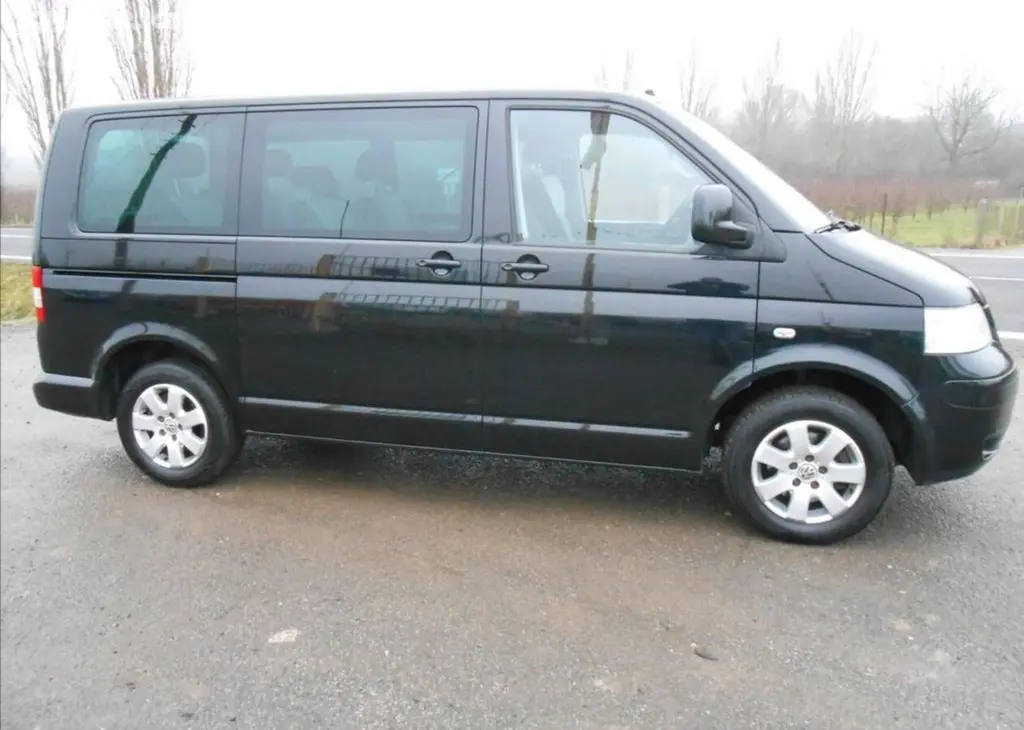 Volkswagen Multivan 1,9 TDI 92 kW 7Míst.Serviska - fotka 5