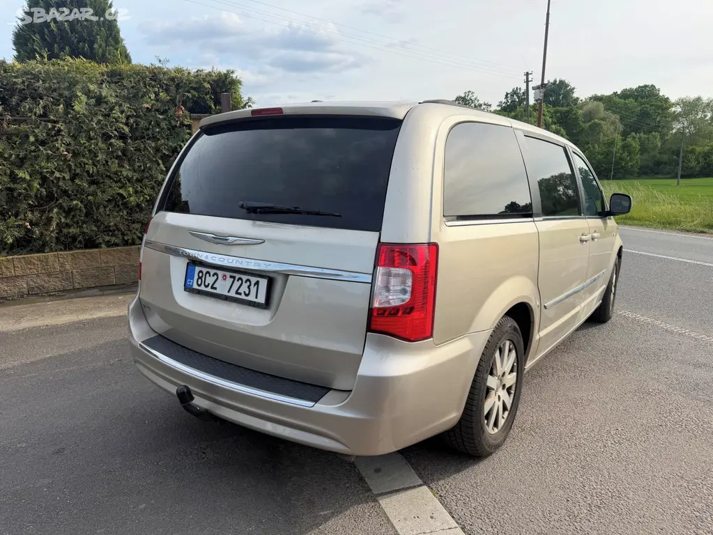 Chrysler Town Country 3,6 Pentastar DVD Kůže 2014 - fotka 4