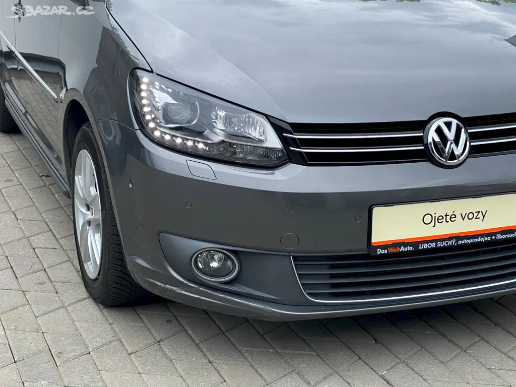 Volkswagen Touran, 1.6 TDI 77 kW Highline - fotka 6