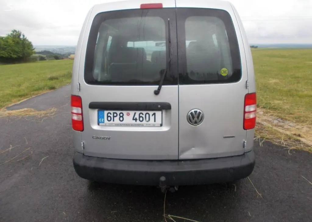 Volkswagen Caddy 2,0 CNG cng + benzín manuální - fotka 4