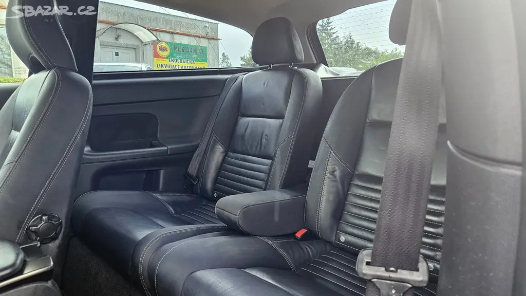 Volvo C30 2,0i 16v - fotka 6