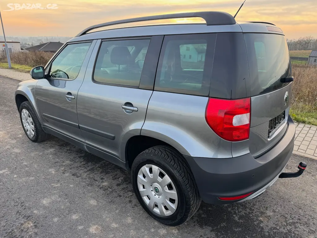 Škoda Yeti 1.2 TSI tažné couvací senzory - fotka 6