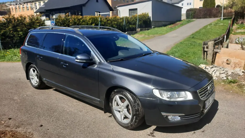 Volvo V70 D4 r.v.2014/říjen naj.198000km,193Hp - fotka 2
