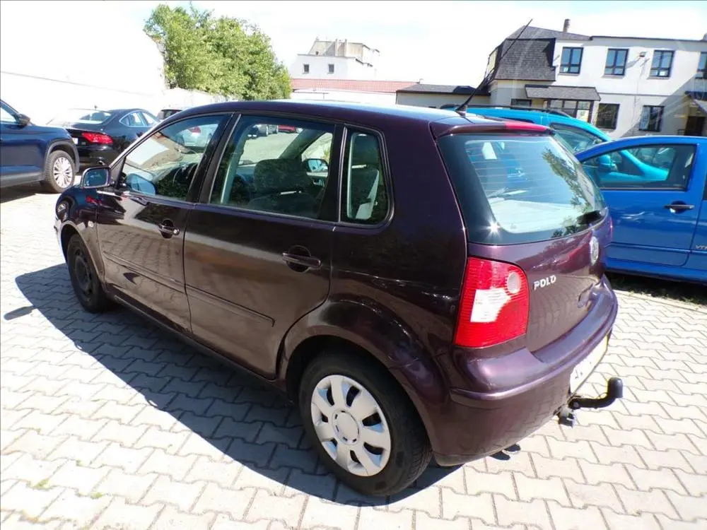 Volkswagen Polo 1,2 i KLIMA,TAŽNÉ ZAŘÍZENÍ - fotka 3