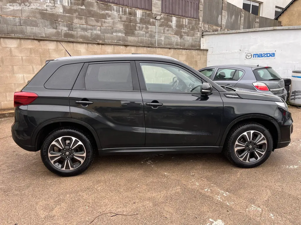 SUZUKI VITARA 1.4T 95KW,2020,86KM,PLNÁ VÝBAVA,TOP! - fotka 4