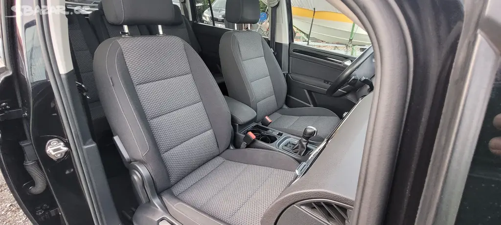 VW Touran 1,4TSi 110kW benzín DSG FuLLeD Allstar - fotka 6