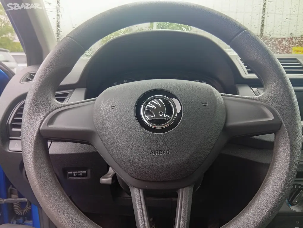 Škoda Fabia 1,0 TSI benzín 70Kw-TK do 5/2028 - fotka 4