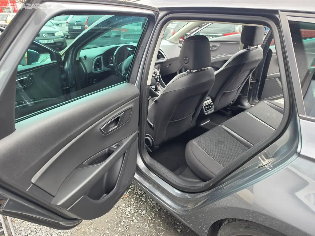 Seat Leon2.0 TDI FR Led - fotka 5