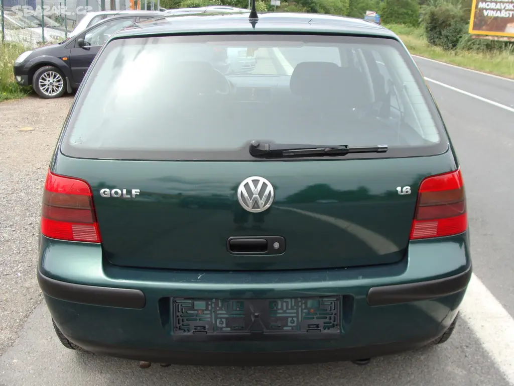 Volkswagen Golf, 1.6i Automat, 165000 km - fotka 5