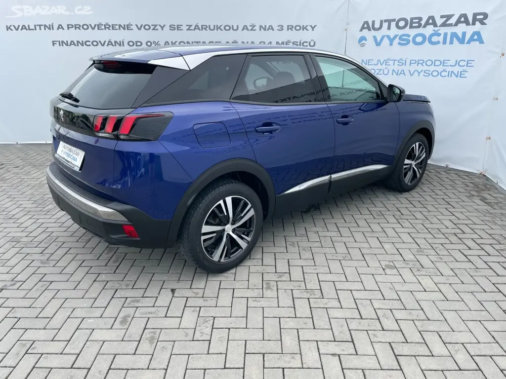 Peugeot 3008, 1.2PT 96kW! Allure! Navigace! - fotka 4