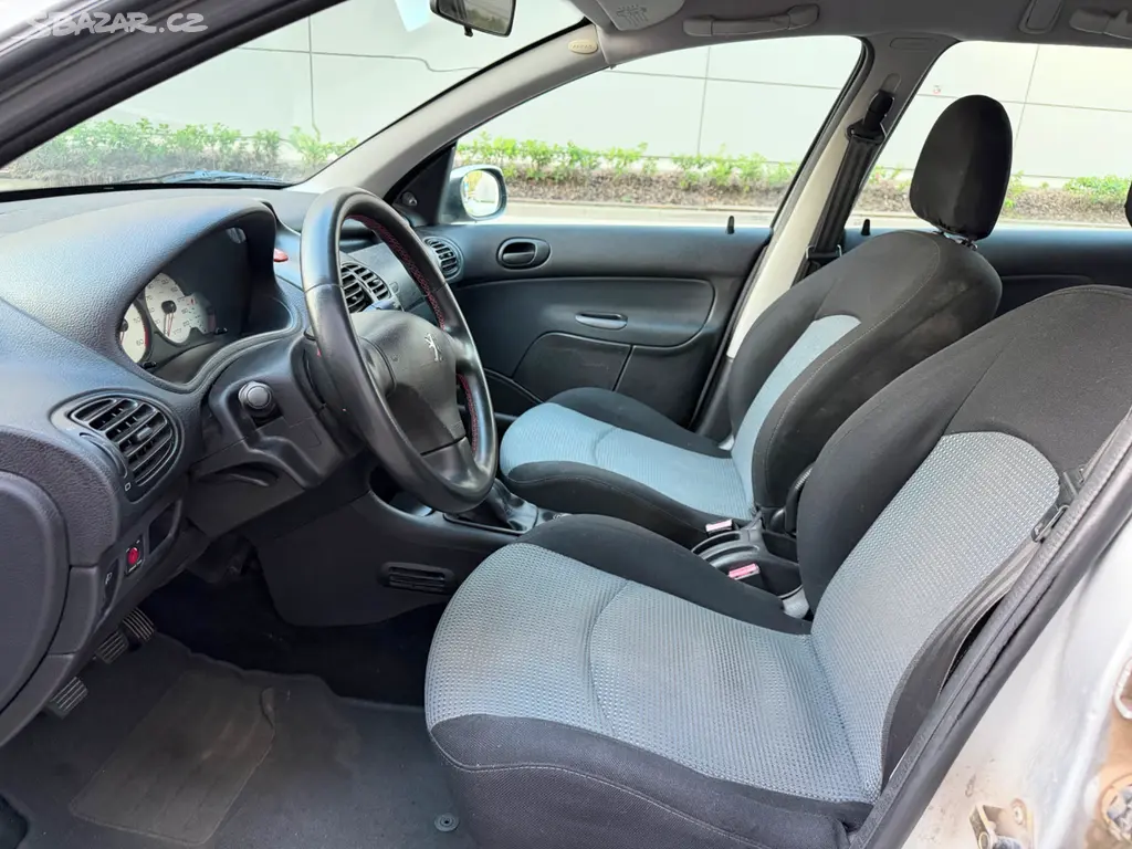 PEUGEOT 206 1.4 HDI KOMBI POJIZDNE - fotka 6
