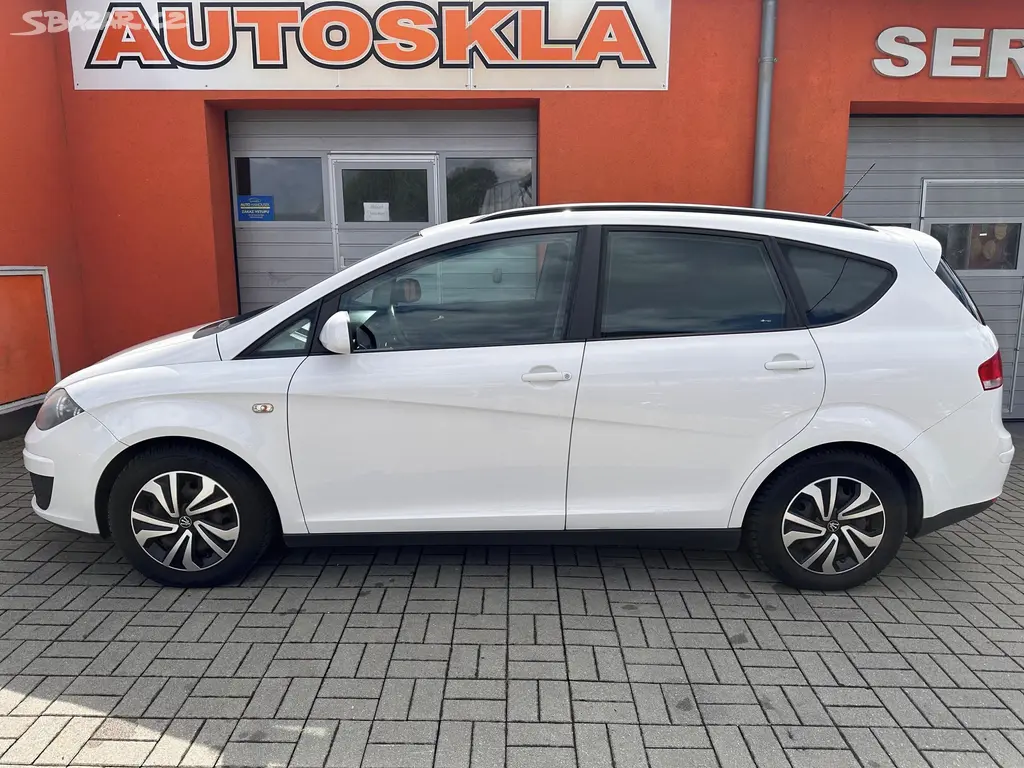 Seat, 1.6 TDI 66KW nová TK, 2x kola - fotka 3