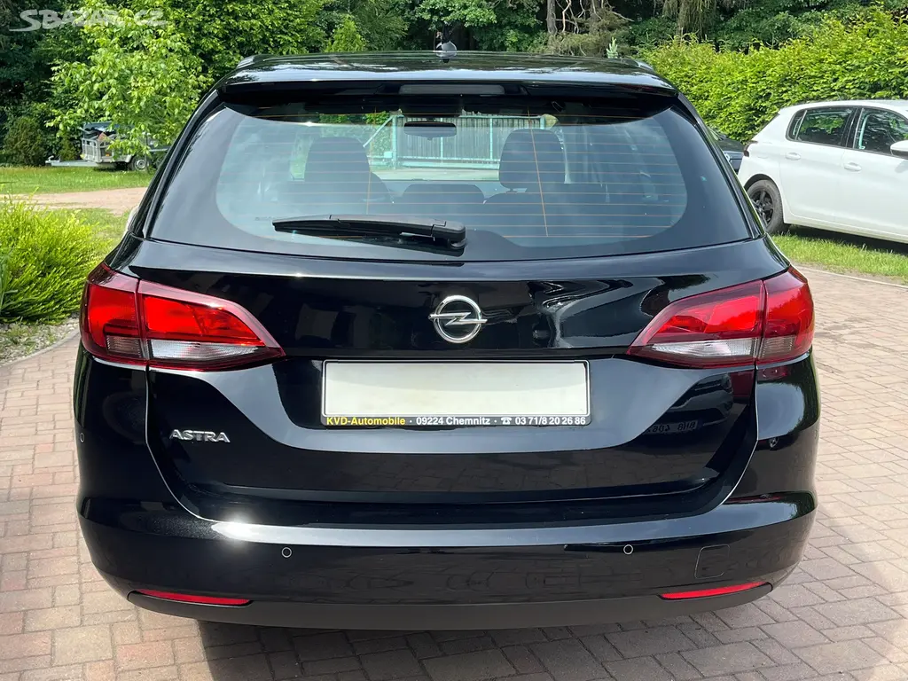 Opel Astra 1.6 CDTi Navi Tempomat Výhřev sedadel - fotka 6