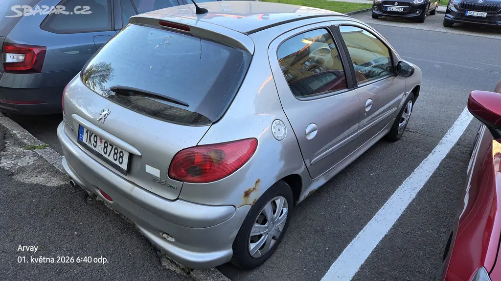 Peugeot 206 1,4HDI 50kW r.v. 2006 - fotka 3