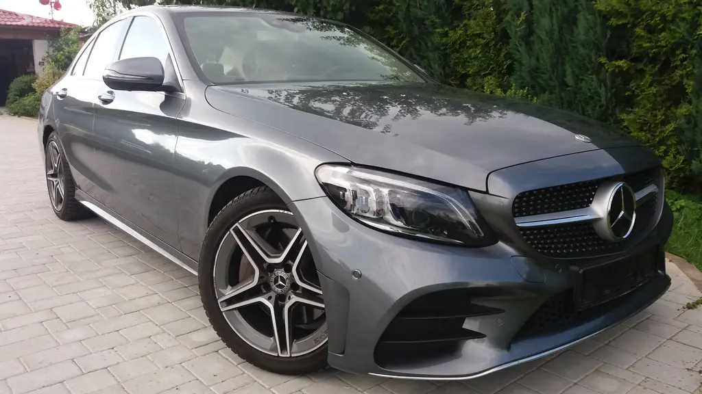 Mercedes-Benz C 300 najeto 47 tis. km TOP STAV!!!! - fotka 3