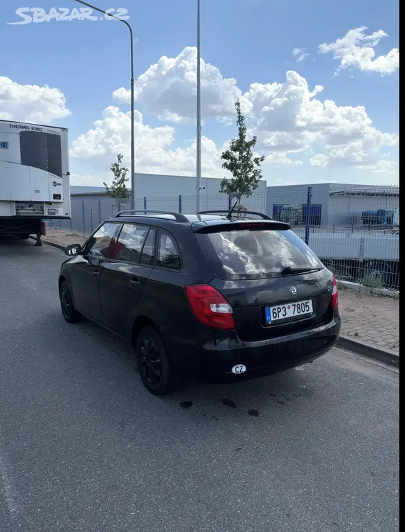 Škoda Fabia 1.2 Nová Stk - fotka 4