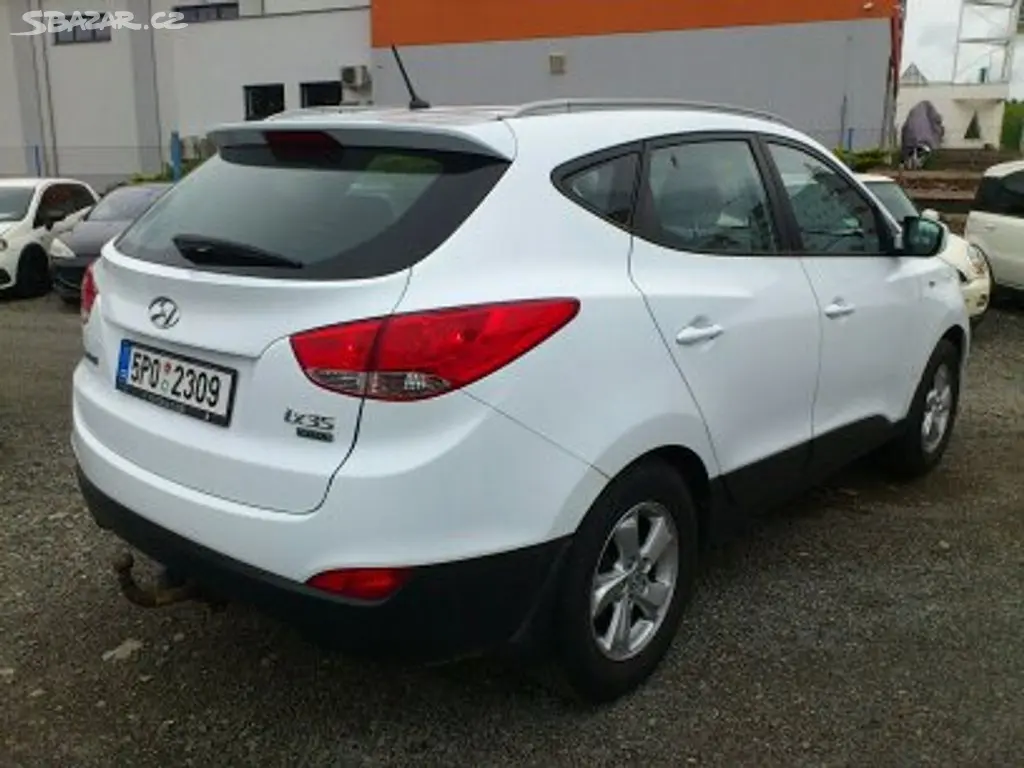 Hyundai ix35, ix35, 1.7 CRDi 85 Kw 6 kvalt - fotka 4